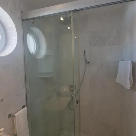 Thalassa Luxury *